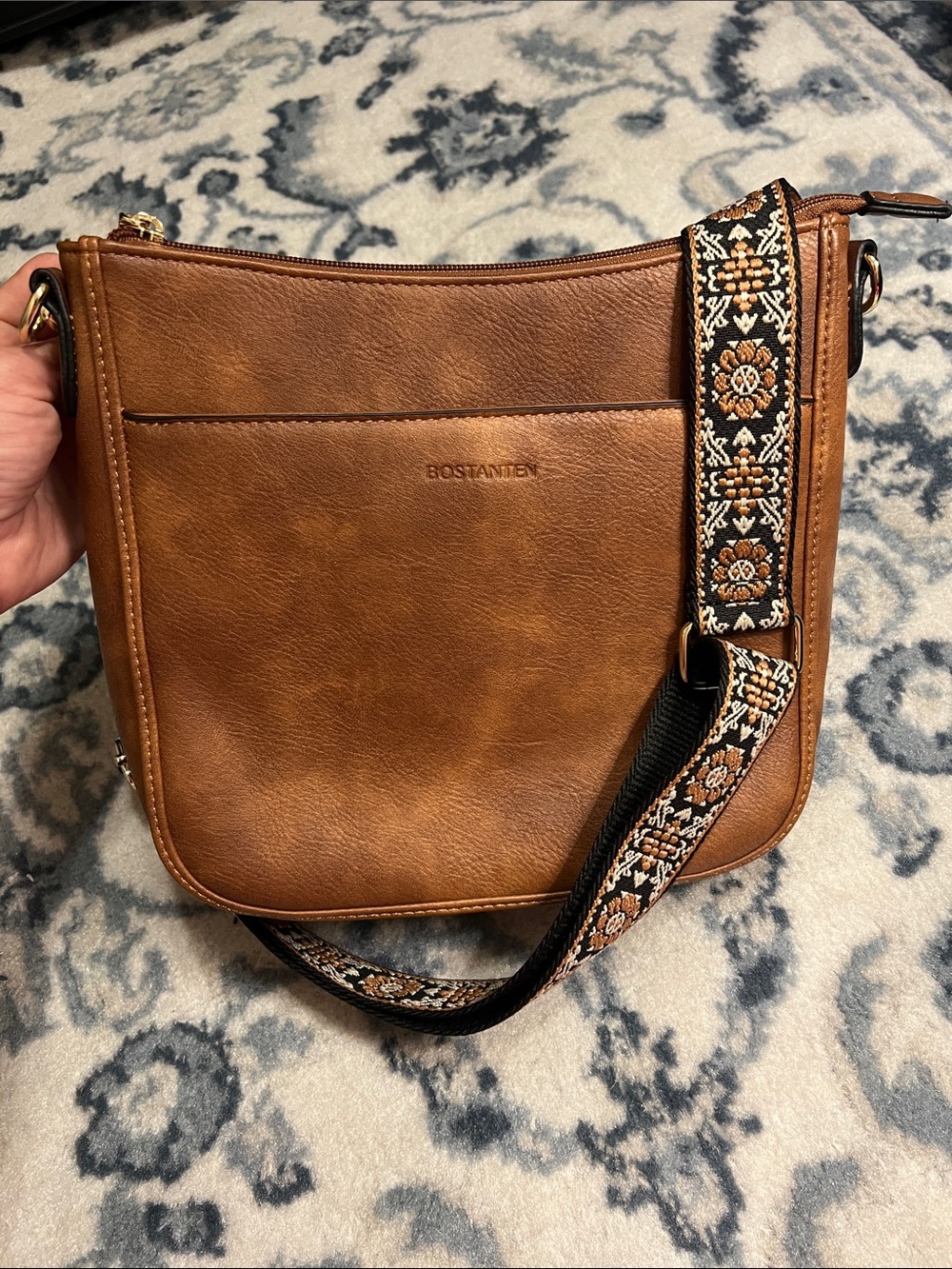 BOSTANTEN Nola‎ Colorful straps Medium
Hobo Crossbody Bag